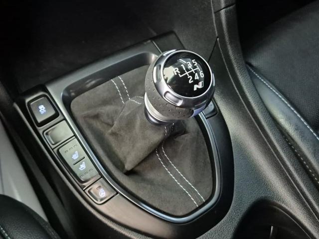 6051501186R8.jpg