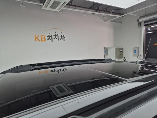 6051000430R13.jpg