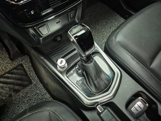 6051000495R8.jpg