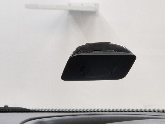 6041502248R17.jpg