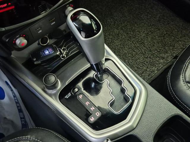 6051500797R8.jpg