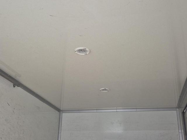 6041002186R16.jpg