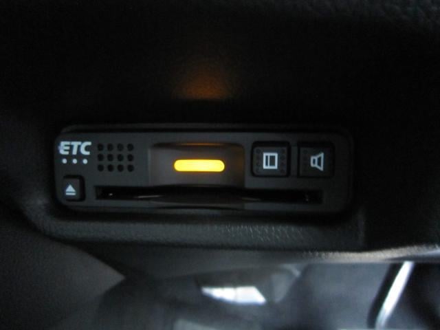 0502256A30241130W00315.jpg