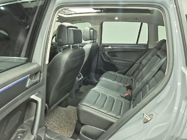 6101001727R12.jpg