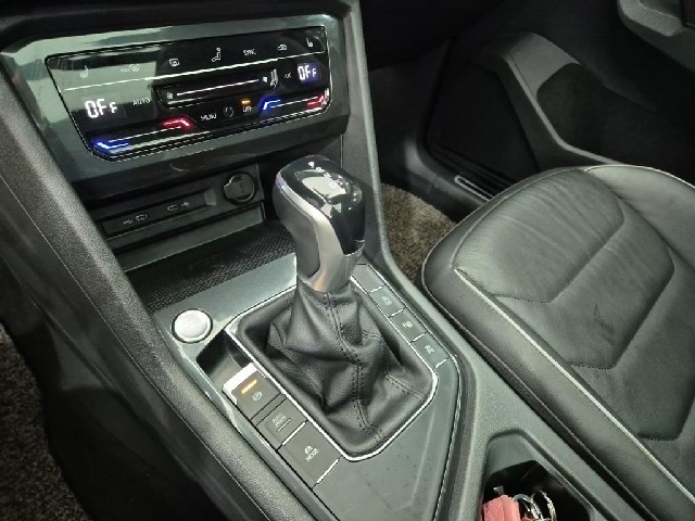 6101001727R8.jpg
