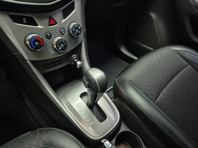 6031002475R8.jpg