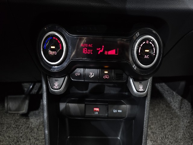 52c40f51dff94c84b61906ad9f0587d3.jpeg
