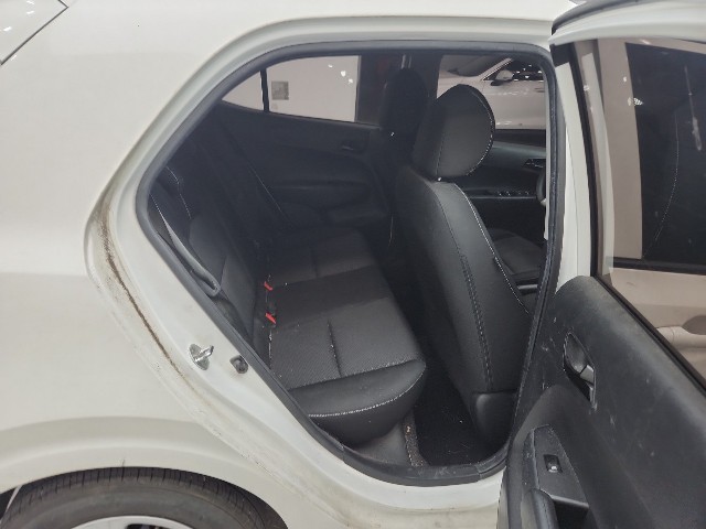 lotterental_100737319_aUZDY_2.jpg