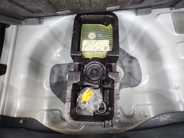 lotterental_100737568_aAEZt_6.jpg