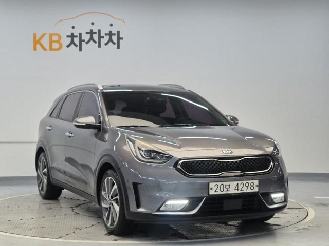 6051500245R4.jpg