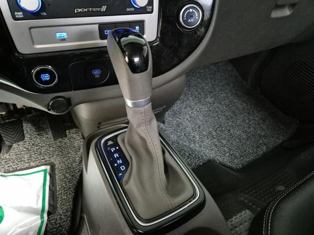 6041002748R7.jpg