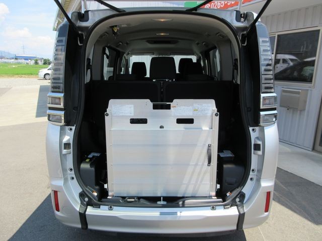45614e4320a50cc13d79f3782a2d3bf8.jpg