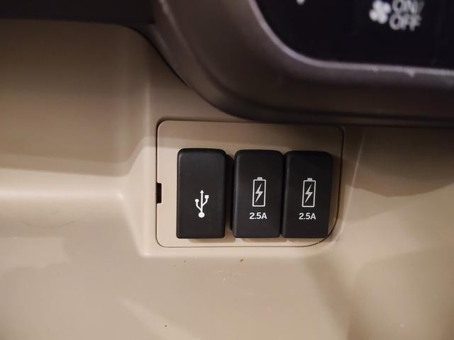 0310143A30261015W00417.jpg