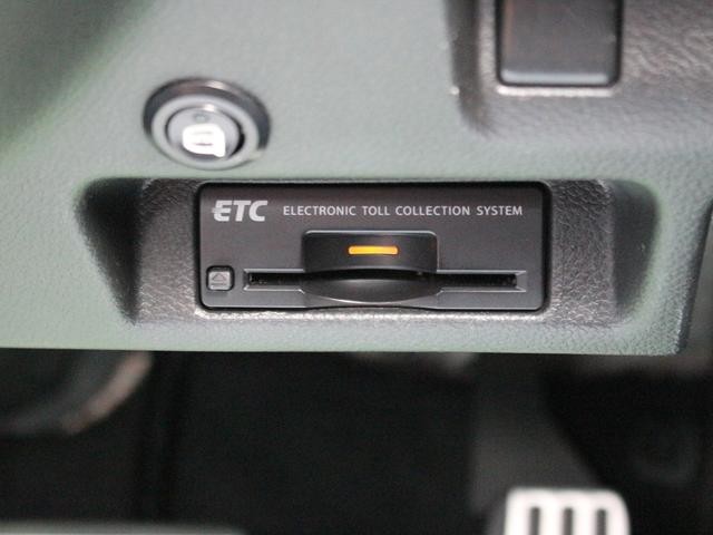 0520046A30260911W00419.jpg
