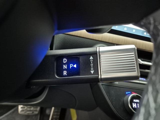 6021002081R8.jpg