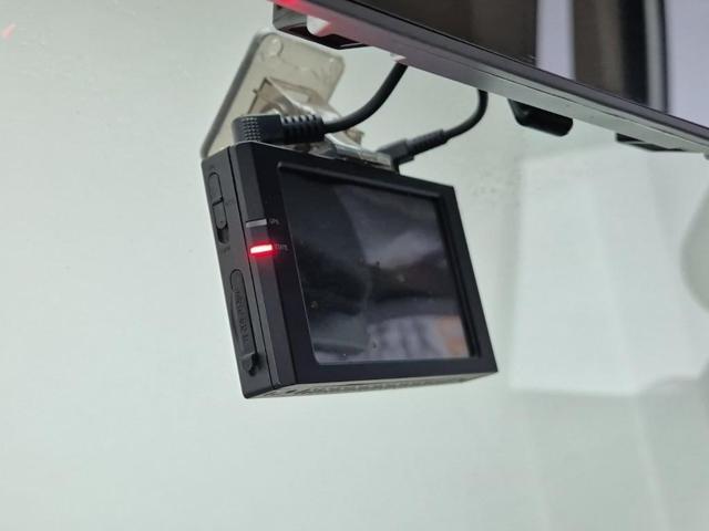 6051000051R12.jpg