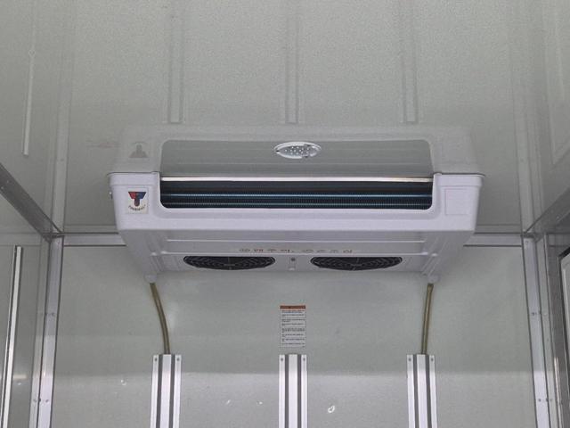 6021002151R17.jpg