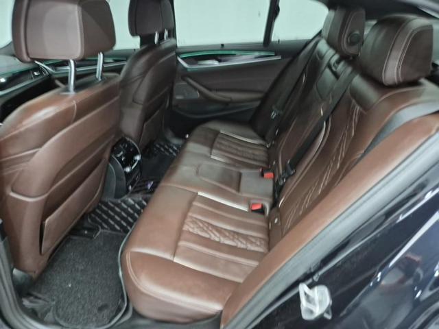 6051001581R12.jpg