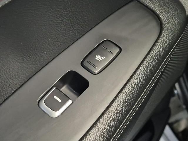 6051500907R19.jpg