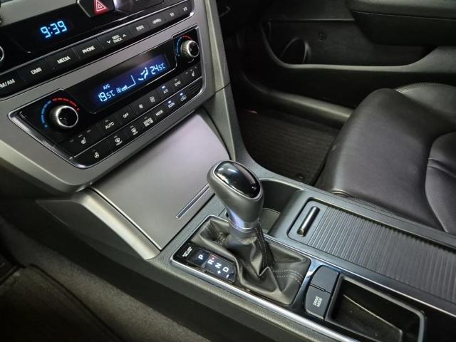 6051500127R8.jpg