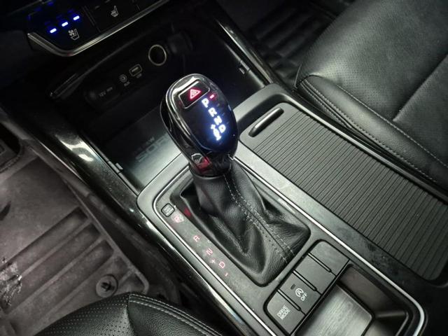 6051000559R8.jpg
