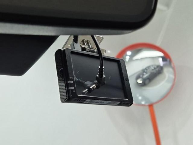 6051001139R16.jpg