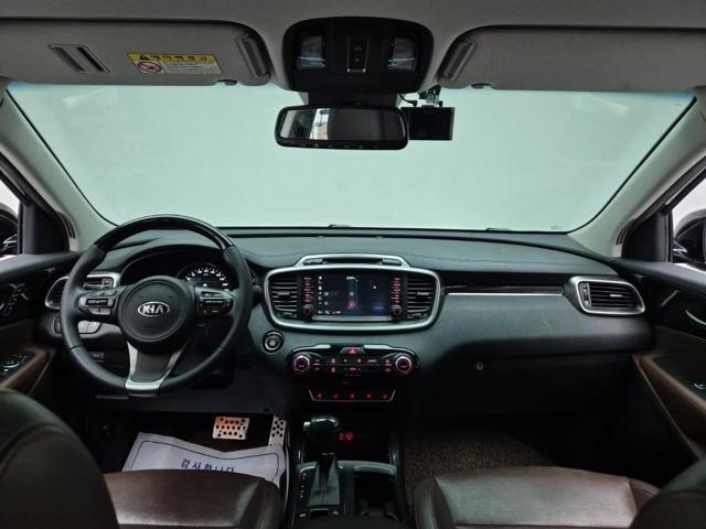 6041000920R7.jpg