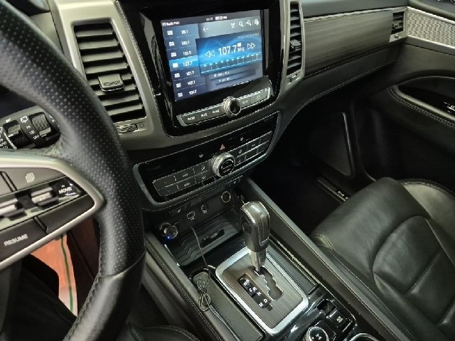 6101501586R10.jpg