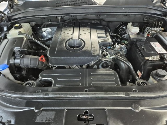 6101501586R5.jpg