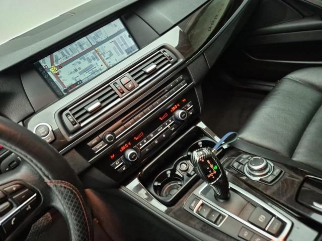 6051000165R10.jpg