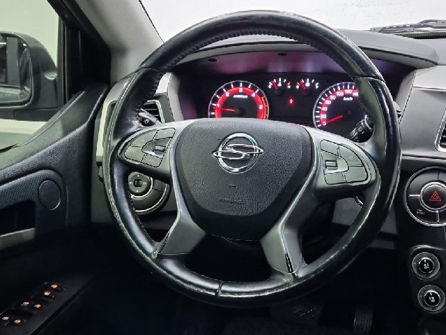 6101000692R9.jpg
