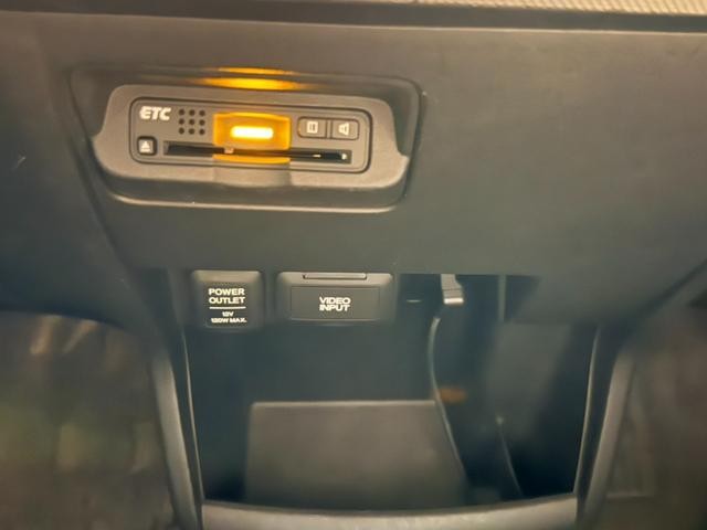 0520216A30260925W00412.jpg