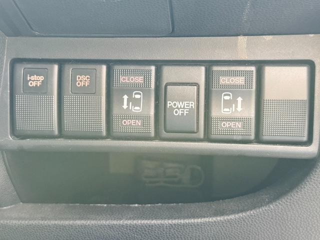 0520216A30260925W00511.jpg