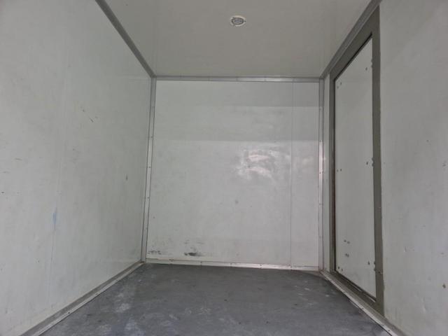 6041001382R17.jpg