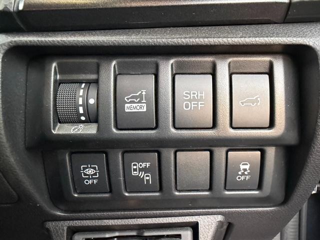 0209499A30260921W00214.jpg