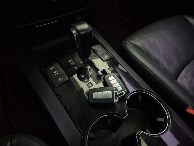 6011501382R8.jpg