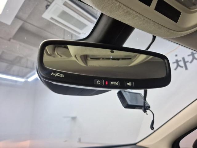 6051500190R17.jpg