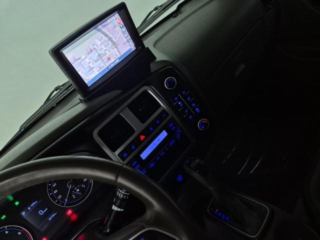 6011002925R9.jpg