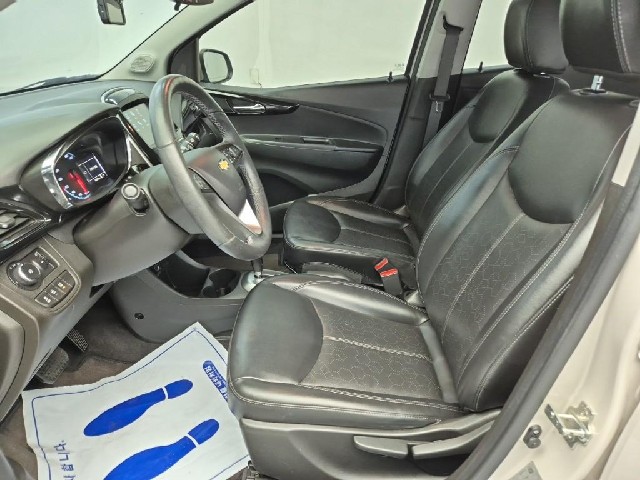 6101501119R11.jpg