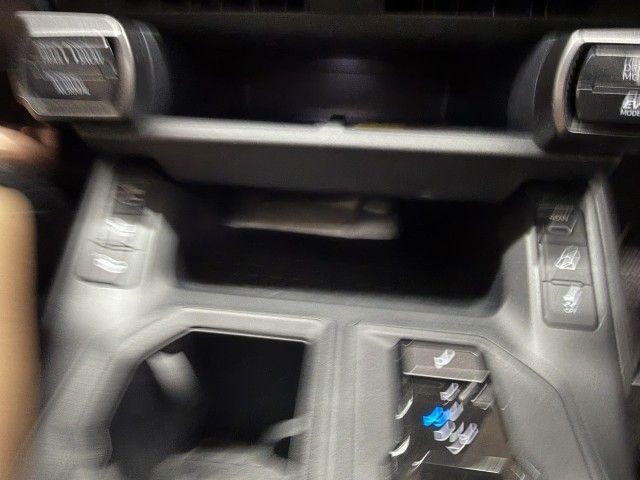 5f471aae1e92e2e4b0e56d71df4ac7d4.jpg