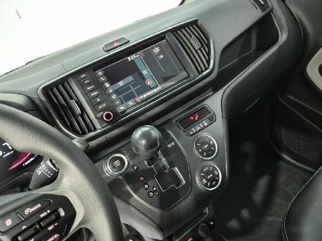6101000989R15.jpg