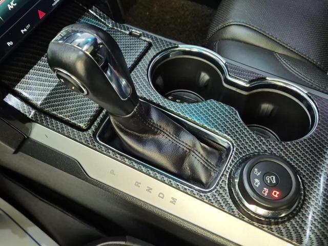 6051500308R8.jpg