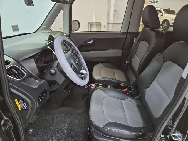 6101500833R11.jpg