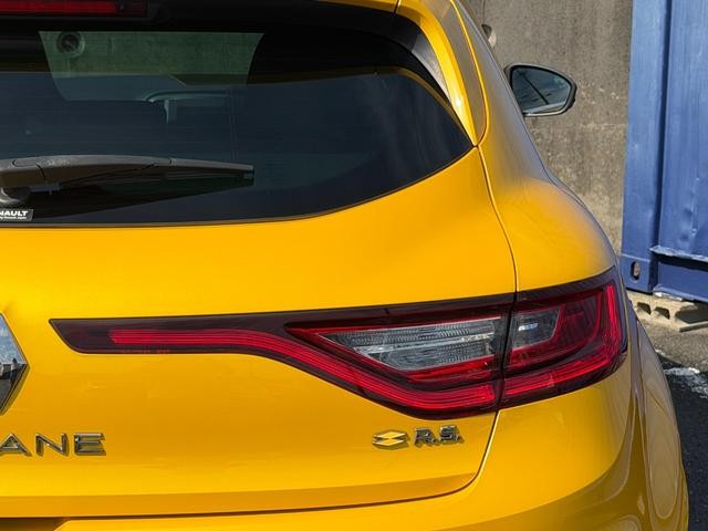 0204441A30261017W00114.jpg