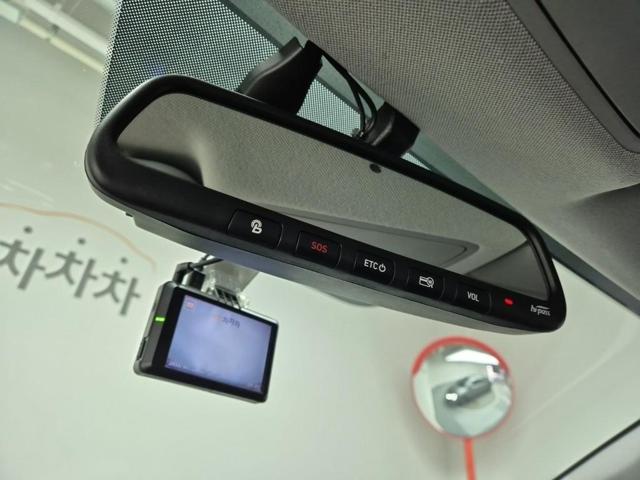 6031000246R15.jpg