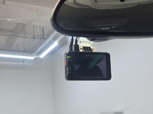 6011501038R16.jpg