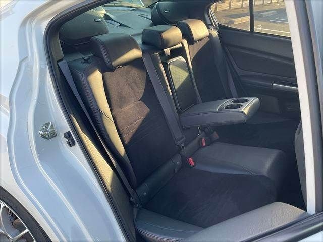 482735bdd722c144f5417fbd305ba840.jpg
