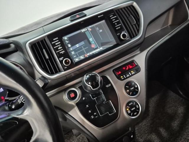 6051000328R10.jpg