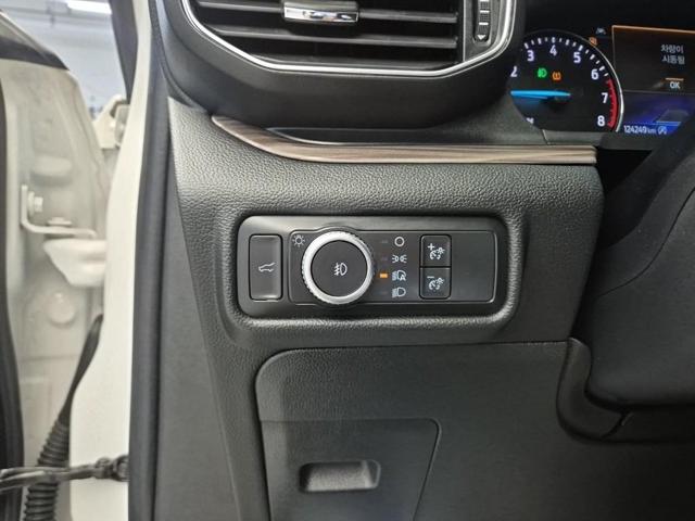 6051500737R17.jpg