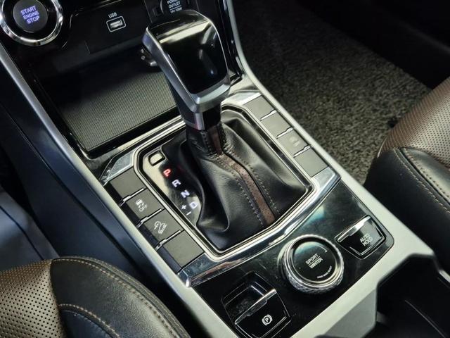 6051500590R8.jpg